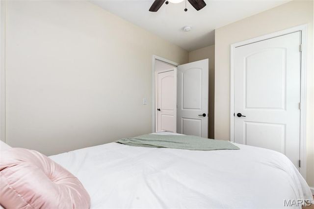 5835 Victoria Avenue, St Louis, MO 63110