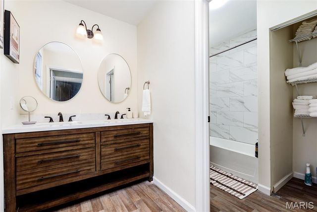 5835 Victoria Avenue, St Louis, MO 63110