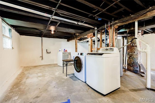 5835 Victoria Avenue, St Louis, MO 63110