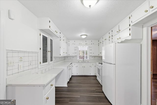 124 Larose Circle, Marietta, GA 30060