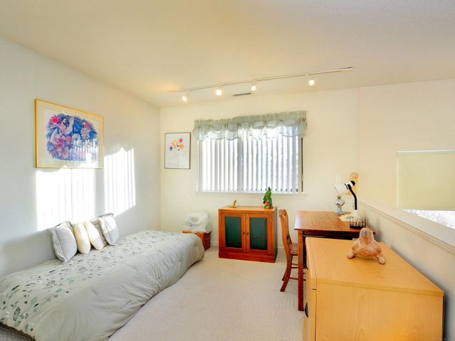 81 Silo Way 81, Bloomfield, CT 06002