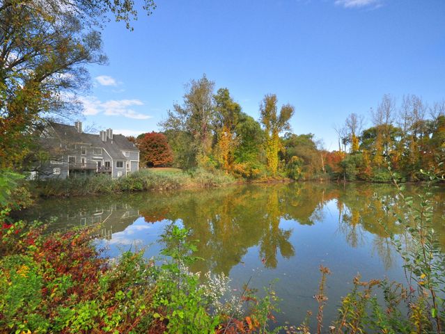 81 Silo Way 81, Bloomfield, CT 06002