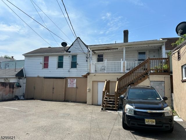 100 3Rd Ave 6, Paterson City, NJ 07514