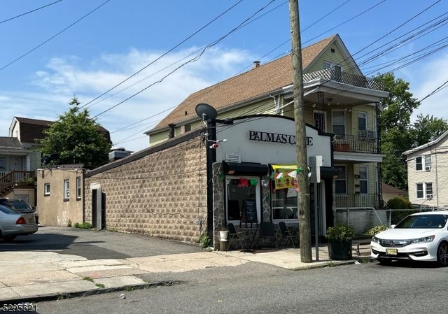 100 3Rd Ave 6, Paterson City, NJ 07514