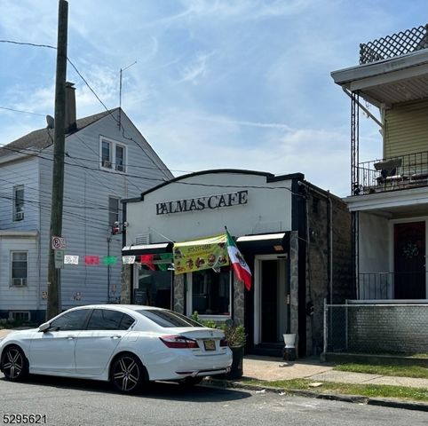 100 3Rd Ave 6, Paterson City, NJ 07514