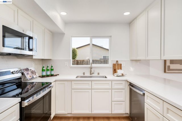 7172 Amador Valley Blvd, Dublin, CA 94568