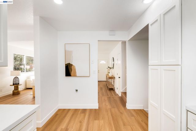 7172 Amador Valley Blvd, Dublin, CA 94568