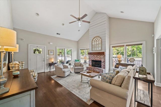 469 S ROWLETT ST, Collierville, TN 38017