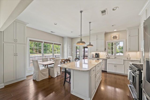 469 S ROWLETT ST, Collierville, TN 38017
