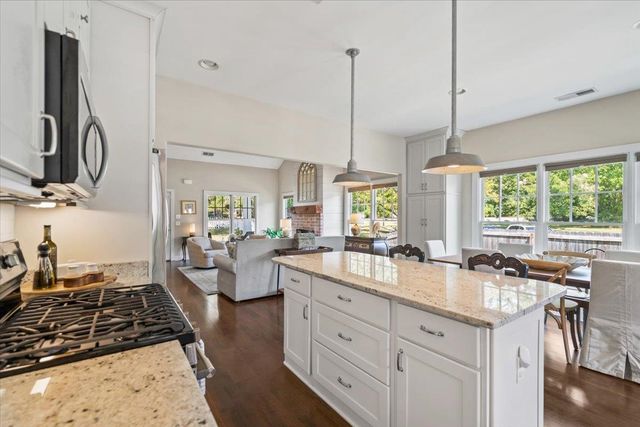469 S ROWLETT ST, Collierville, TN 38017