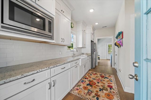 469 S ROWLETT ST, Collierville, TN 38017