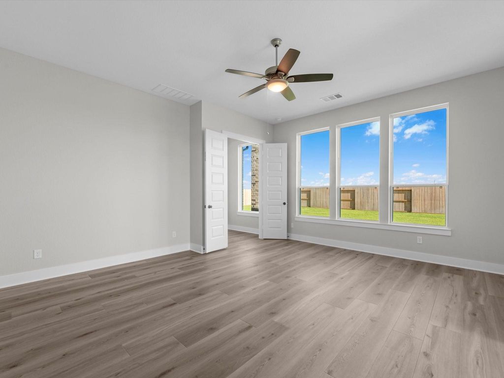 Image 12 of property listing at 11931 Golden Cove, Missouri City, TX 77459