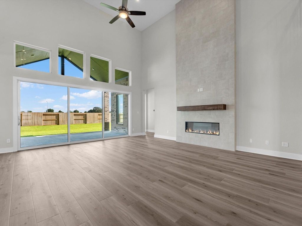 Image 8 of property listing at 11931 Golden Cove, Missouri City, TX 77459