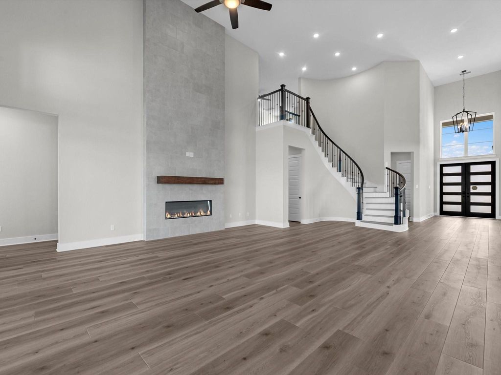 Image 9 of property listing at 11931 Golden Cove, Missouri City, TX 77459