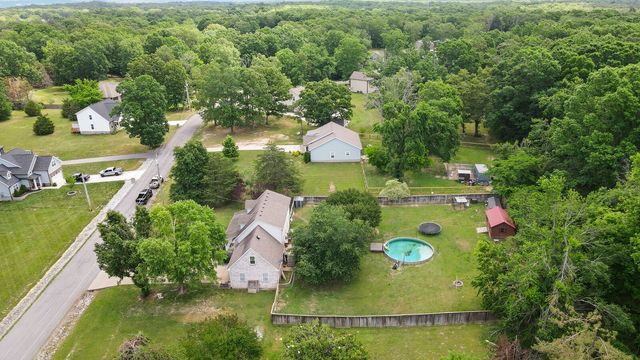10006 Wendy Way, Lyles, TN 37098