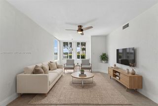 2841 N Oakland Forest Drive 110, Oakland Park, FL 33309