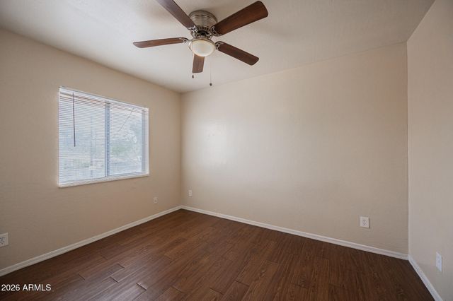 2443 E MOBILE Lane Apt 201, Phoenix, AZ 85040