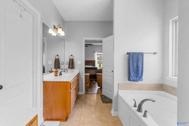 14337 Turnberry Lane, Athens, AL 35613