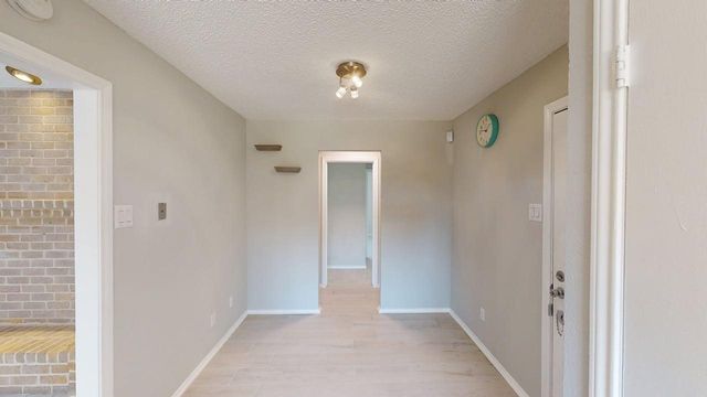 1434 Creekwood Lane, Mesquite, TX 75149