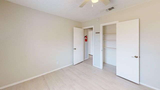 1434 Creekwood Lane, Mesquite, TX 75149