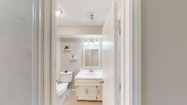 1434 Creekwood Lane, Mesquite, TX 75149