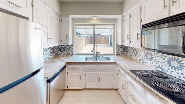 1434 Creekwood Lane, Mesquite, TX 75149