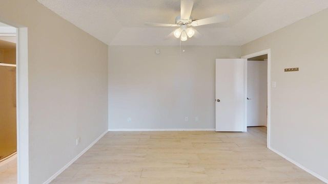 1434 Creekwood Lane, Mesquite, TX 75149