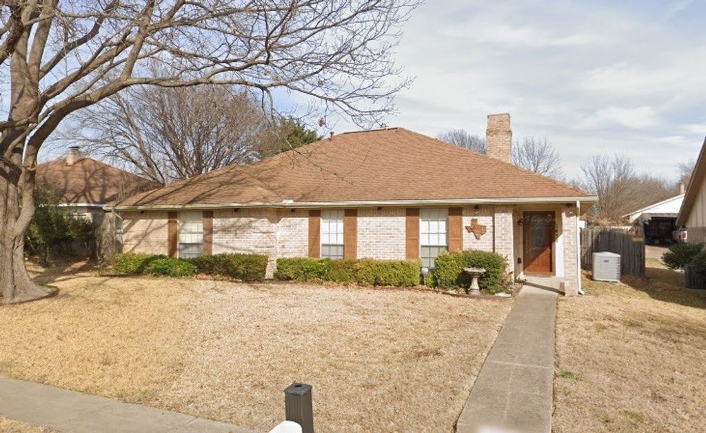 1434 Creekwood Lane, Mesquite, TX 75149