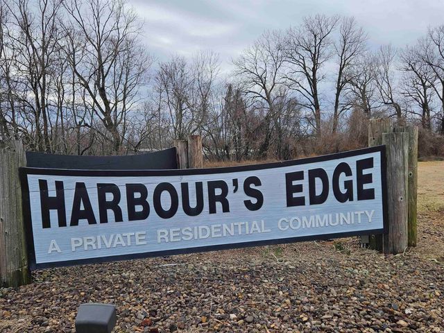 612 Riverview Court, Evansville, IN 47713