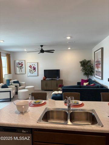 784 W Calle El Acuario, Sahuarita, AZ 85629