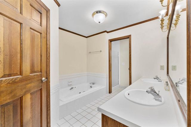 3602 Timber Trails Court, Eau Claire, WI 54701