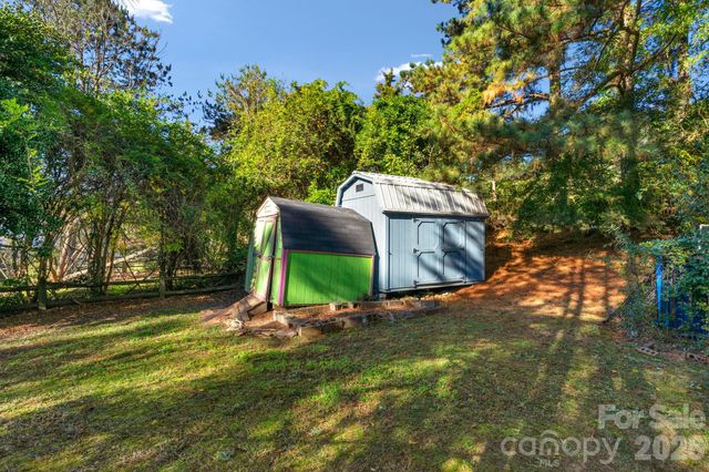 12006 Woodside Falls Road, Pineville, NC 28134