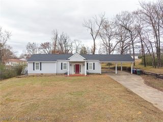 5713 Wilson Road, Fort Smith, AR 72904