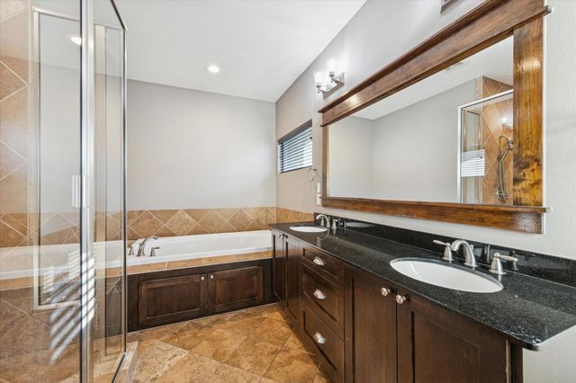 1229 W 16th Street, Houston, TX 77008