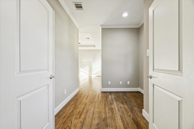 1229 W 16th Street, Houston, TX 77008