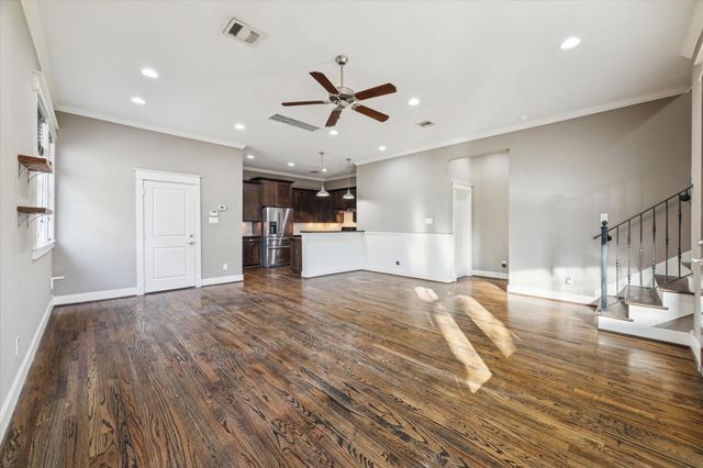 1229 W 16th Street, Houston, TX 77008