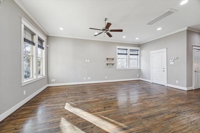 1229 W 16th Street, Houston, TX 77008