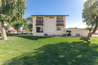 2831 E WALTANN Lane 1, Phoenix, AZ 85032