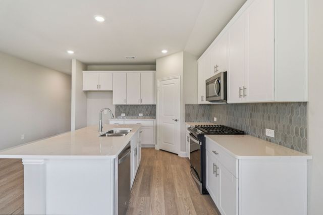 4102 Joe Pool Drive, Farmersville, TX 75442