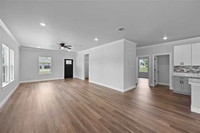 502 N Mignonette Drive, Kosse, TX 76653