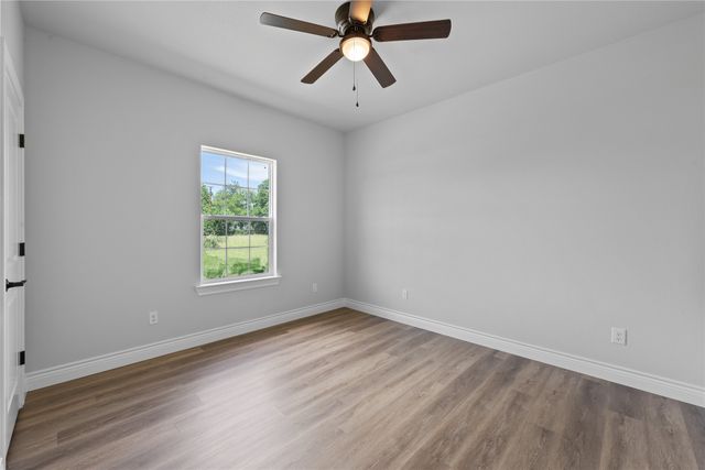 502 N Mignonette Drive, Kosse, TX 76653