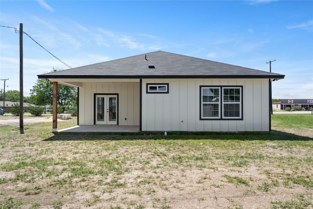 502 N Mignonette Drive, Kosse, TX 76653