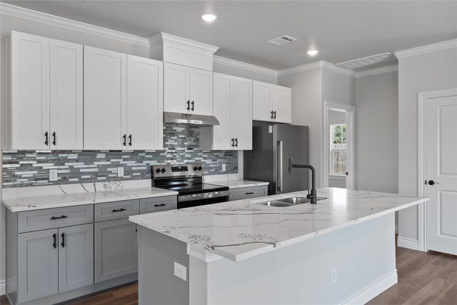 502 N Mignonette Drive, Kosse, TX 76653