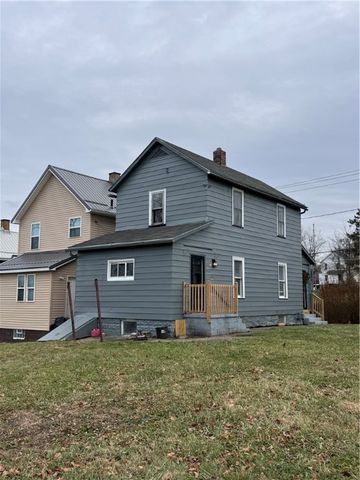 504 Emerson Ave, Farrell, PA 16121