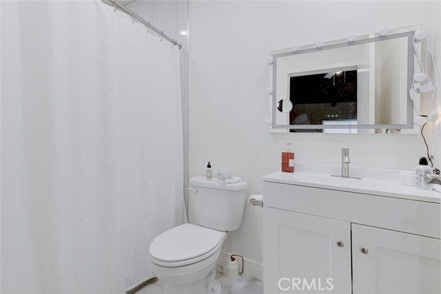 11350 Orcas, Sylmar (los Angeles), CA 91342