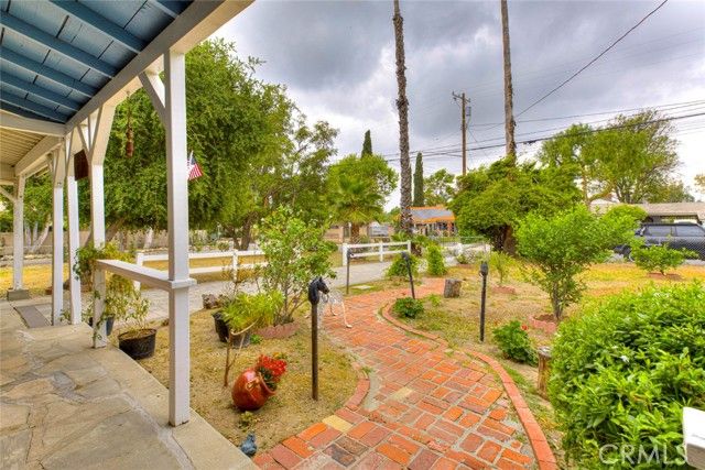 11350 Orcas, Sylmar (los Angeles), CA 91342