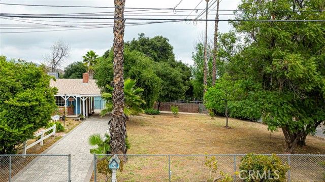 11350 Orcas, Sylmar (los Angeles), CA 91342
