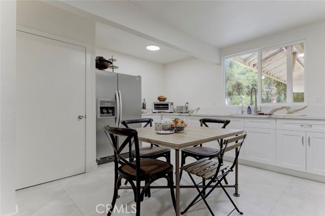 11350 Orcas, Sylmar (los Angeles), CA 91342