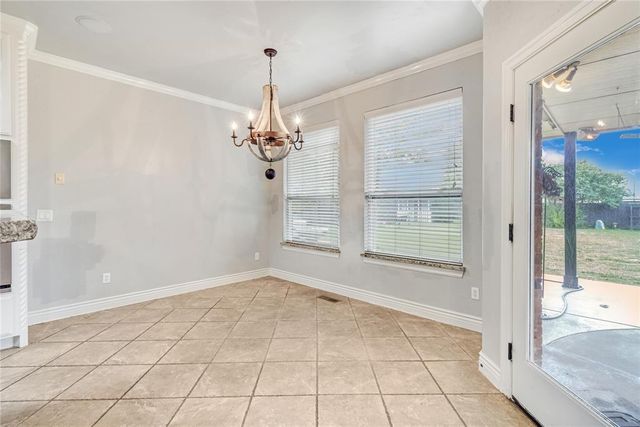 3905 Carrington Lane, Norman, OK 73072