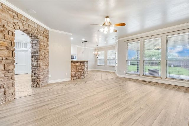 3905 Carrington Lane, Norman, OK 73072